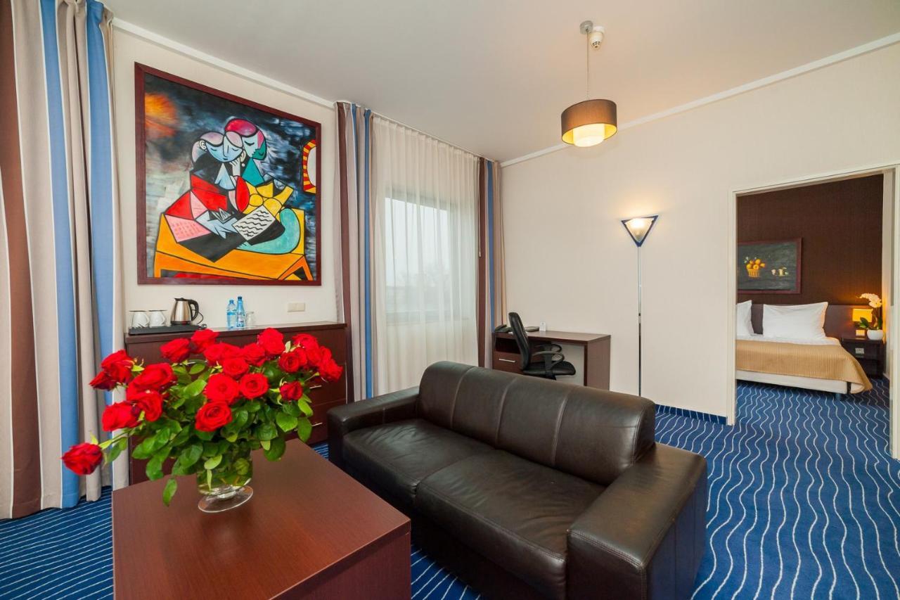Express Krakow Hotel Ngoại thất bức ảnh
