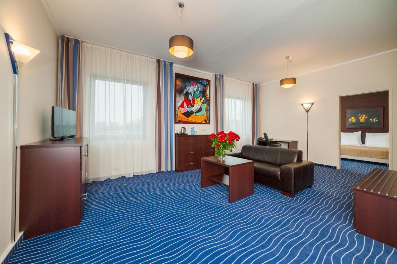Express Krakow Hotel Ngoại thất bức ảnh
